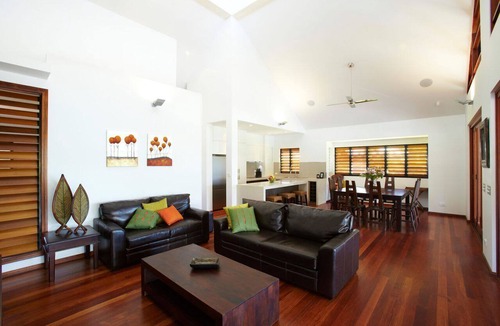 Horseshoe Bay House | Villa Kembali