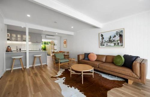 Sunshine Beach House | Villa Le Miramar Perfect for your Pooch Holiday