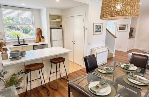 Pokolbin Villa | Villa located within Cypress Lakes Resort with Free Wine Tasting