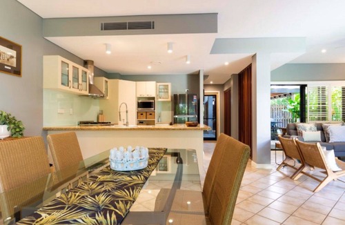 Port Douglas House | Villa Madison | Port Douglas