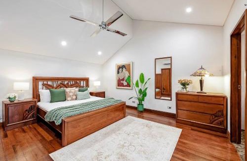 The Gardens House | Villa Orchid - Balinese Sanctuary near Beach and CBD