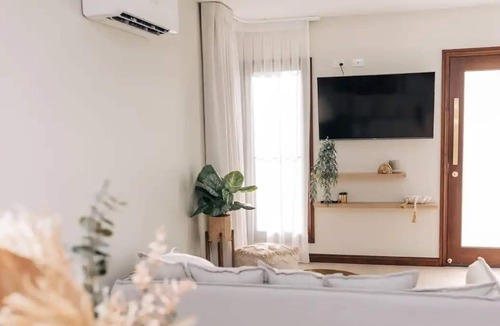 Buderim Villa | Villa Sa'Goa - luxurious 2 bedroom guesthouse