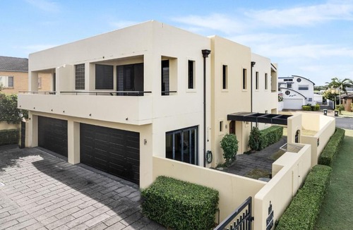 Evans Head Apartment | Villa Sangiovese - Unit One - 1-2 Heath Street