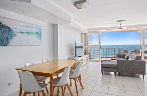 Coolum Beach Villa | Villa Seascapes