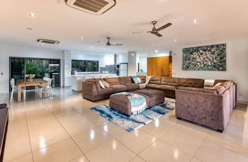 Hamilton Island House | Villa Tropica