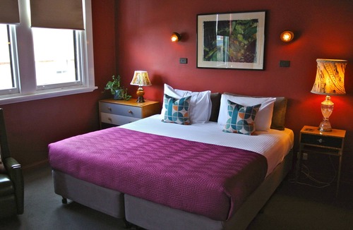 Cessnock Hotel | Vine Valley Inn