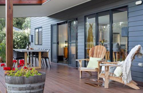 Yallingup House | Vines & Stars - Amongst The Vines - Private Luxury