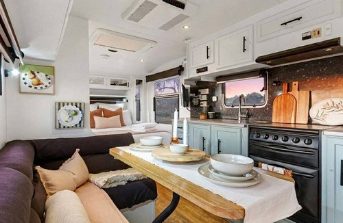 Spring Farm House | Vineyard Farmstay – caravan retreat in Clare Valley