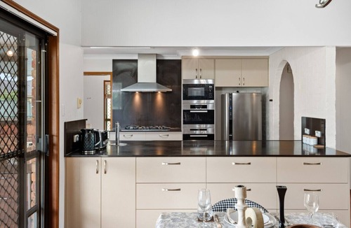 Robertson House | Vintage Elegance&Morden Comfort 5BRHouse@Robertson