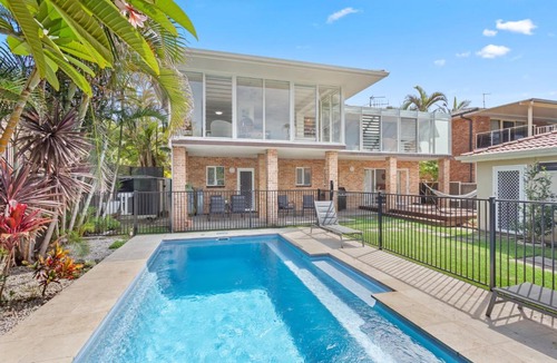 Forster House | Vivid Retreat