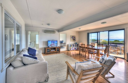Coles Bay House | Waders