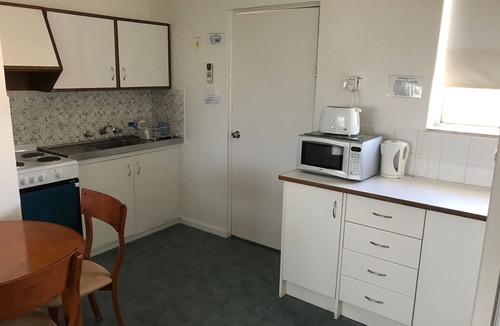 Geraldton House | Waldeck Heights Unit 1