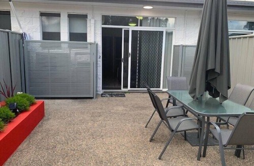 Slade Point House | Walk to Lamberts Beach 2 Brm
