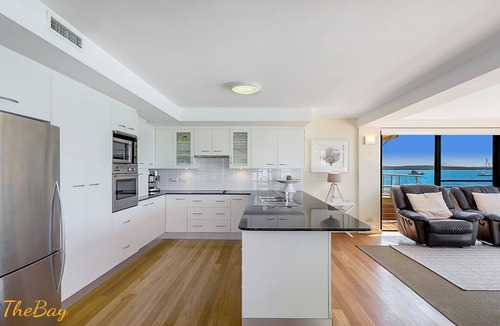 Salamander Bay Apartment | Wanda Beach - 2/197 Soldiers - Waterfront Apartment