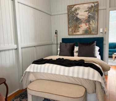 Wandal House | Wandal Haven On McKelligett 3 Bedrooms - 1 King 2 Doubles - Wifi