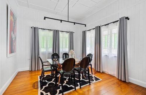 Wandal House | Wandal Haven On McKelligett 3 Bedrooms - 1 King 2 Doubles - Wifi