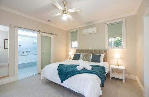 Echuca House | Wandew - Echuca Holiday Homes
