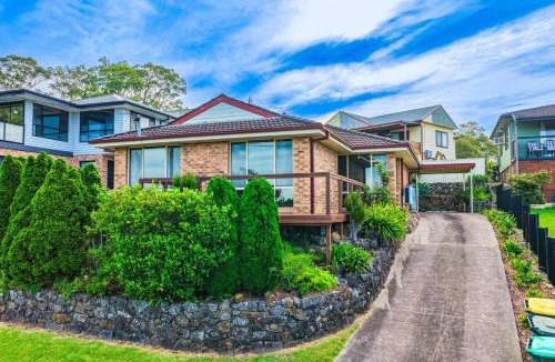Wangi Wangi House | Wangi Waters and Views