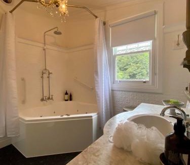 Warburton House | Warburton House
