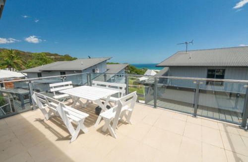 Point Lookout House | Warragi 5 - Sleeps 8 - Pool - Ocean Views