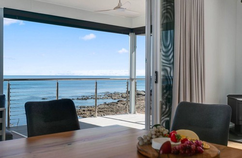 Wirrina Cove House | Water's Edge on Fleurieu - 14/1 Paradise Drive