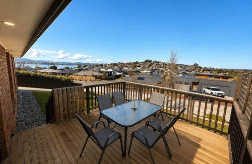 Midway Point House | Water View Retreat | 3BR Near Hobart