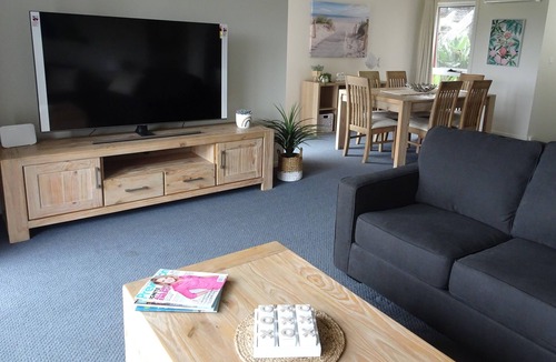 Batemans Bay House | Water Views. Close to Town