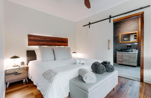 Carool Apartment | Waterfall Lodge