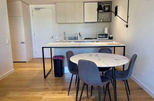Werribee South Apartment | Waterfront 2BR | Marina Views | Free Parking