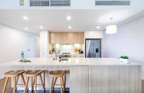 Darwin City Centre Apartment | Waterfront Bliss Explore Darwins Premier Location