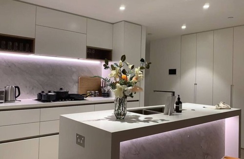 Barangaroo Apartment | Waterfront CBD luxury 3Br with Parking for 8 ppl