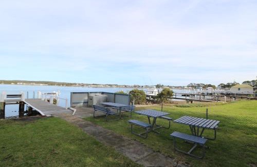 Greenwell Point Villa | Waterfront Cottages