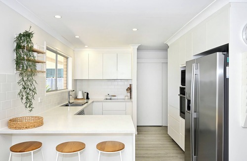 Buddina House | Waterfront Delight - Pool, Aircon ZG8