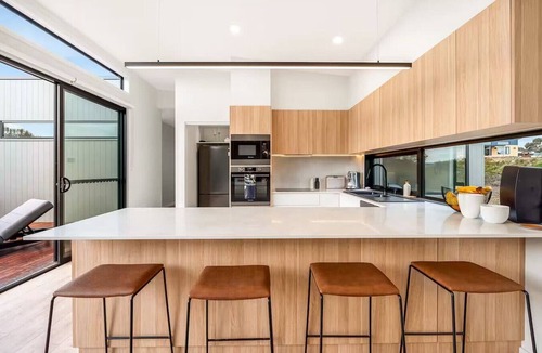 Opossum Bay House | Waterfront Luxury in Opossum Bay