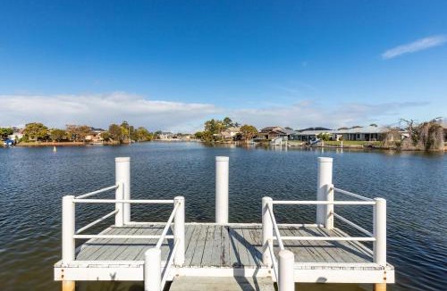 Forster House | Waterfront on Forster Keys