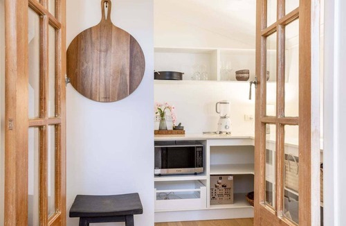 Cooee Bay House | Waterfront On Wattle