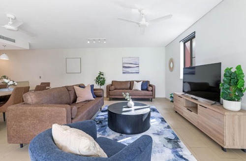 Darwin City Centre Apartment | Waterfront Palms Suite 3 Bed, Central Location