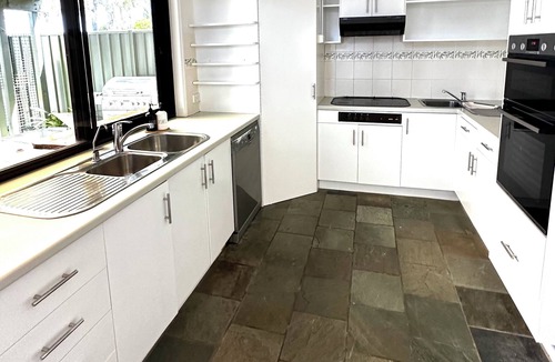 Mooloolaba House | Waterfront Retreat Mooloolaba