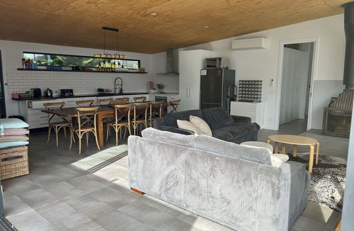 Bonnie Doon House | Waterfront views at Bonnie Doon