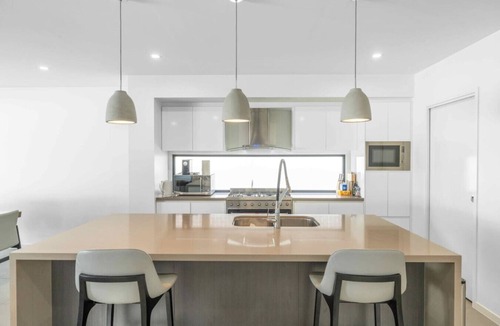 Helensvale House | Waterfront Wonder - Pool, Views & Luxury in Helensvale