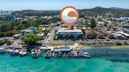 Forster Apartment | Waterline 202