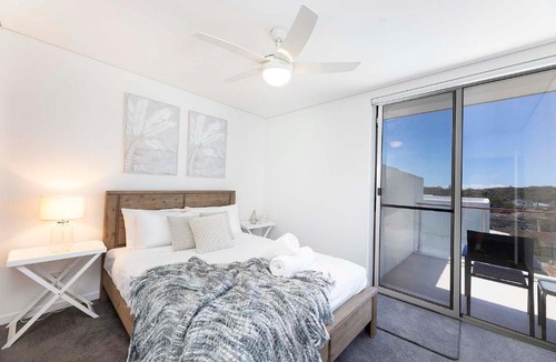 Forster Apartment | Waterline 304