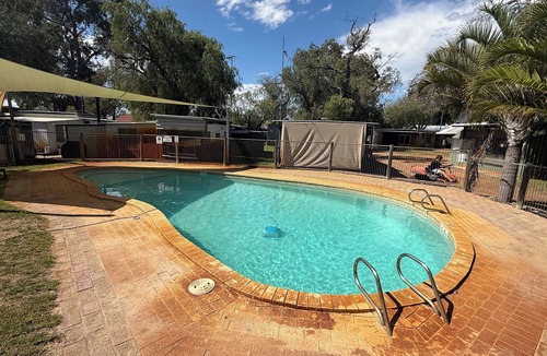 Bouvard House | Waters edge retreat, come and relax on the estuary