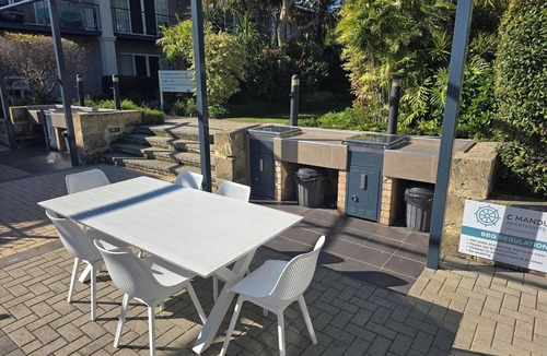 Halls Head Apartment | WATERSIDE APARTMENT IN THE HEART OF MANDURAH
