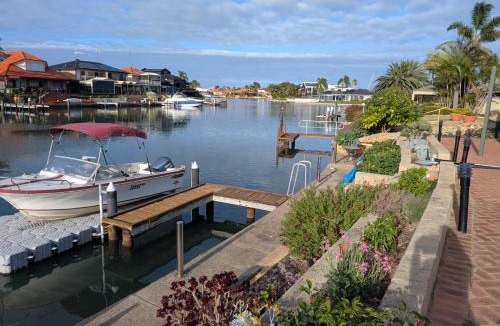 Dudley Park Apartment | Waterside Hideaway