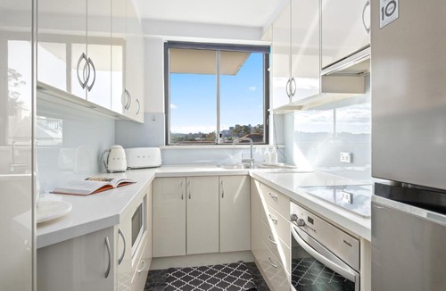 Balmain Apartment | Watersong - Tranquil Harbourfront & Island Panorama
