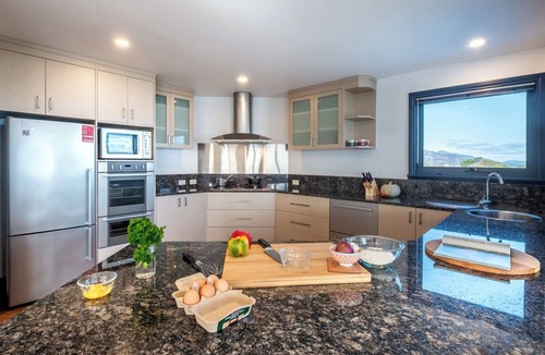 Coles Bay House | Waterview