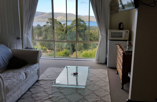 Margate Bed & Breakfast | Waterview Gardens B&B