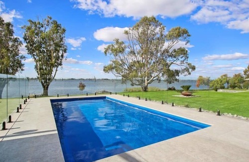 Yarrawonga House | Waterview Place Lakehouse - Winter Special