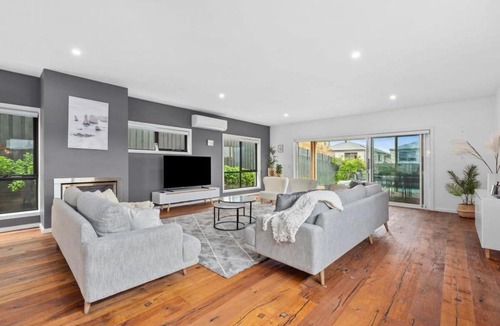 Ocean Grove House | Waterways Luxury Poolside Retreat in Prime Location